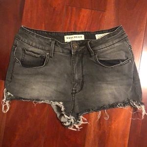 bullhead black distressed jean shorts